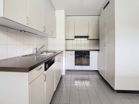 MAGNIFIQUE 4.5 PIECES DANS LE QUARTIER DE BEAUREGARD - Photo 4