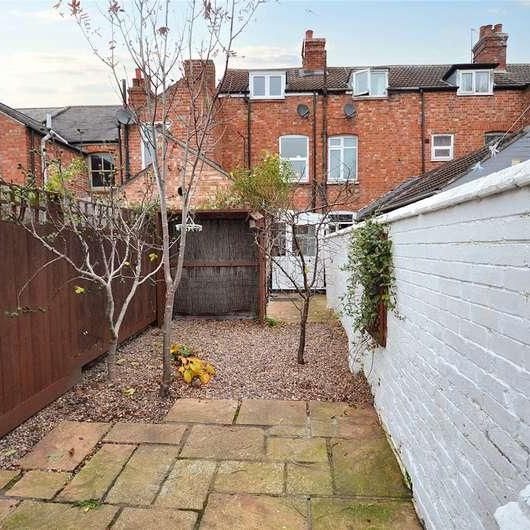 Limes Avenue, Melton Mowbray, Leicestershire, LE13 - Photo 1