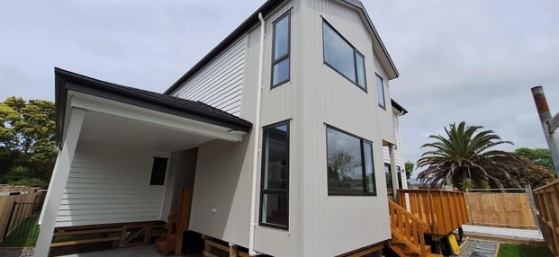 Brand new over the Shore. - Photo 1