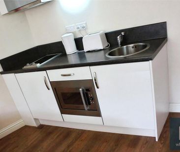 Studio to rent - Photo 4
