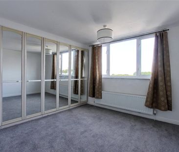 3 bed semi-detached bungalow to rent in Trunk Road, Redcar, TS10 - Photo 5