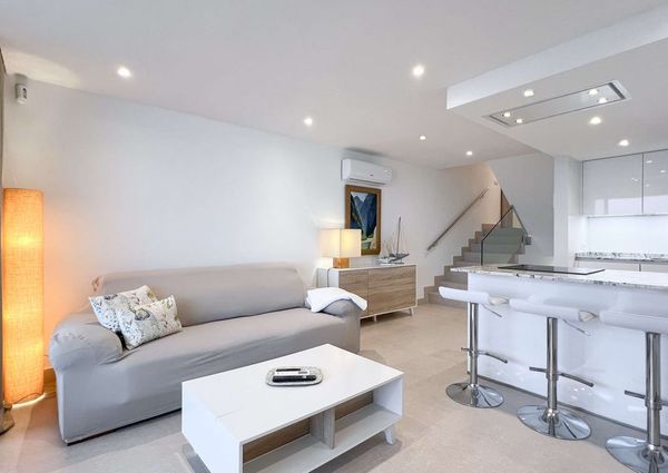 Carretera dArtà, 88, Port d'Alcúdia, Balearic Islands 07400