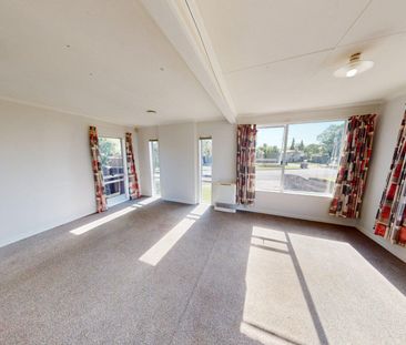 Westbrook - 3 bedrooms - Photo 3