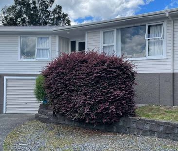 Charming Family Home in Onerahi - Photo 4