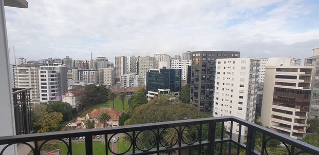 CITY CENTRAL - Furnished Studio, 1 Carpark, Water & Power Included - Photo 1