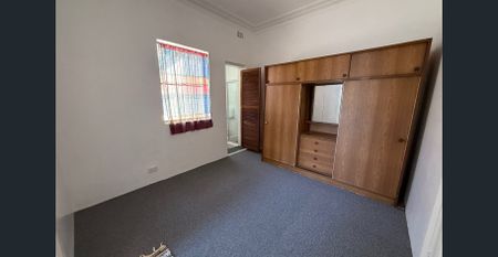 Bright Beachside 1-Bedroom Haven in Manly! - Photo 5