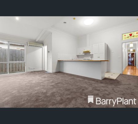 25 Glebe Av, Cheltenham, Vic 3192 - Photo 3
