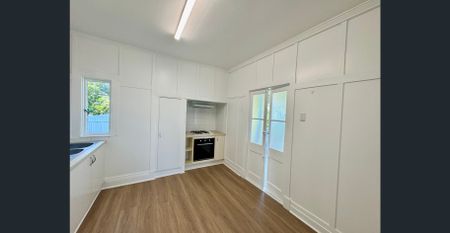 CUTE 2-BEDROOM HOME IN EVERTON PARK!! - Photo 5