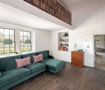 A stunning four bedroom house - Photo 2