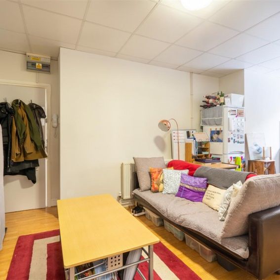 Flat 2, 256 Crookesmoor Road, Crookesmoor - Photo 1