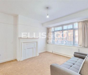3 bedroom end of terrace house to rent - Photo 3