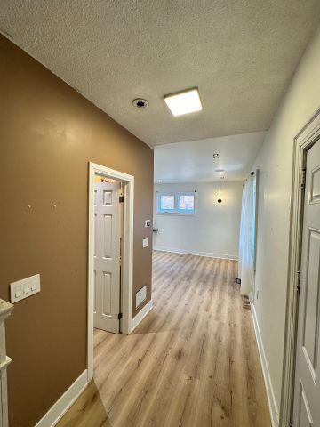 For Lease - 175 Park Road, Oshawa, Ontario - Photo 2