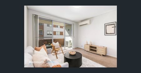 Modern 2 Bedroom Apartment - Photo 2