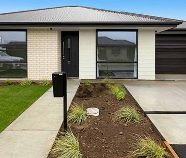 ROLLESTON - BRAND NEW THREE BEDROOM HOME IN ARBOR GREEN - Photo 5