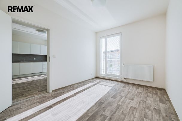 Pronájem bytu 2+kk 38 m² - Photo 1