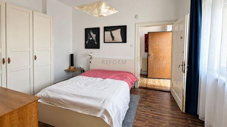 De inchiriat apartament impozant cu 3 camere in zona strazii Clinicilor - Photo 2