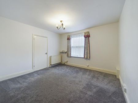 3 bedroom flat to rent - Photo 5