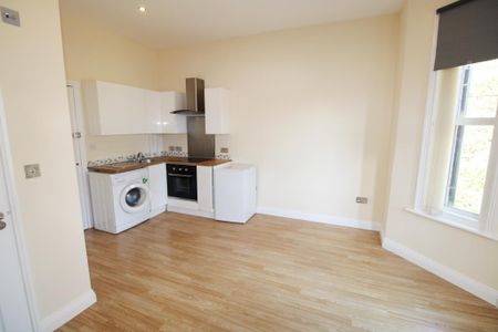 Studio to rent - Photo 4