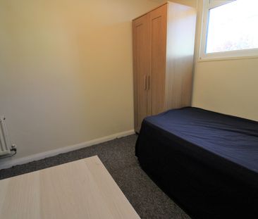 Room in a Shared House, Shaftesbury Road, BN1 - Photo 1