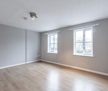 2 bedroom ground floor flat to rent - Photo 6