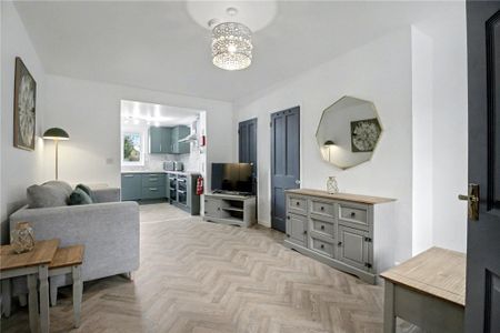 1 bedroom semi-detached house to rent - Photo 2