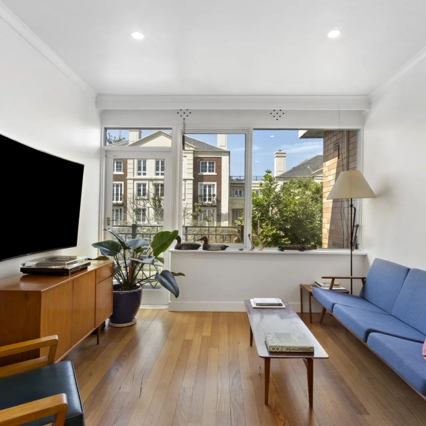 Unit 19/393 Toorak Road, South Yarra. - Photo 1