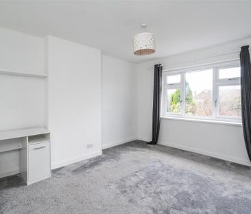 5 bedroom semi-detached house to rent - Photo 1