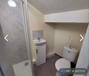 1 bedroom in a house share to rent - Photo 6
