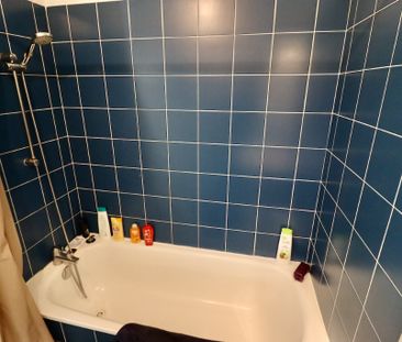 Location Appartement 2 pièces 46m² - Photo 2