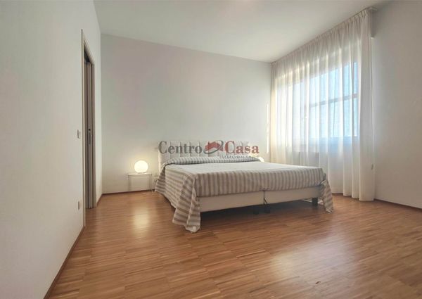 Signorile appartamento di 176 mq. ristrutturato, con vista panoramica