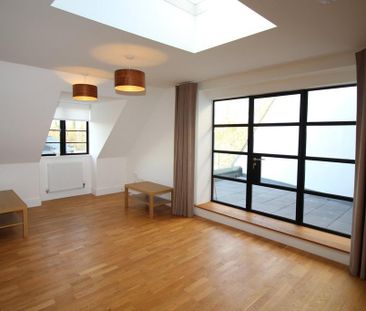 3 bedroom flat to rent - Photo 1