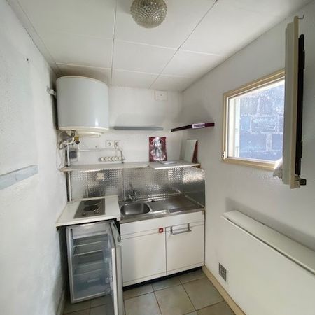 Location Appartement 1 pièce 15m² BORDEAUX 33000 - Photo 3