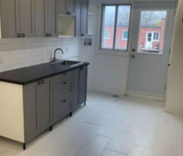 1052 Av. Shorecrest - Photo 4