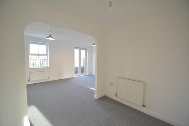 3 bedroom terraced house to rent - Photo 1