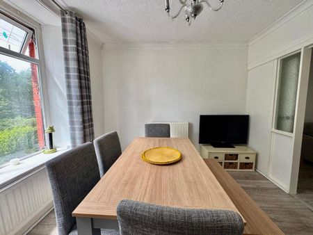 3 bedroom terraced house to rent - Photo 4