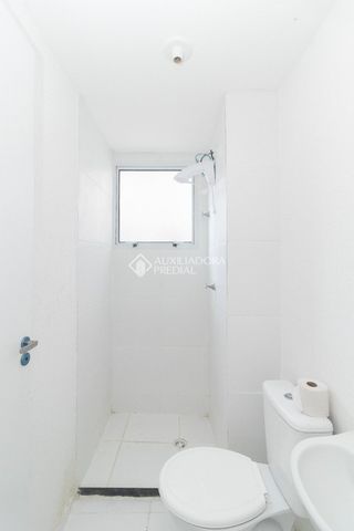 Apartamento com 2 quartos e 40m² para alugar em Vila Nova, Porto Alegre. - Foto 4