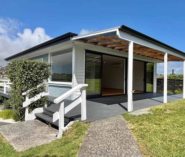 3-Bedroom Home — 1 Min to Stanmore Bay Beach a... - Photo 2