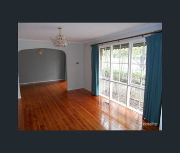 11 Doubell Close, Glen Waverley, Vic 3150 - Photo 2
