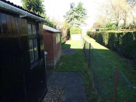 2 bedroom terraced house to rent - Photo 5