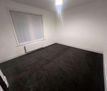 Lordsfield Place, Bradford, BD4 - Photo 5