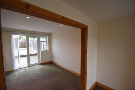 Eastwood Grove, Garforth, Leeds - Photo 4