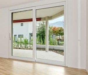 Neubauwohnung an traumhafter Lage direkt am Seeufer in Rapperswil-Jona - Photo 5