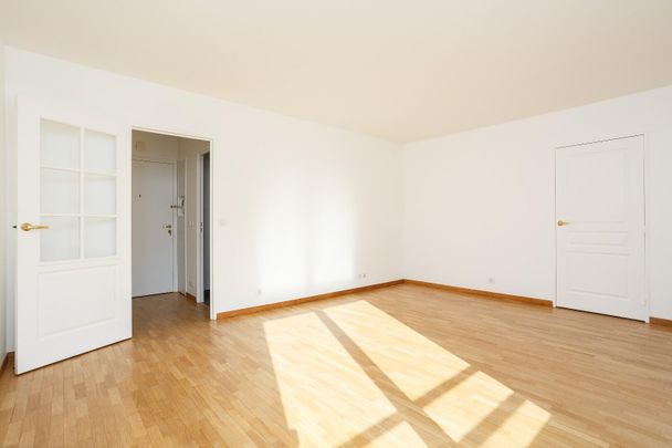 location Appartement T1 DE 34.6m² À PARIS - Photo 1