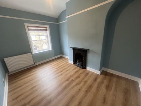 2 bedroom terraced house to rent - Photo 2