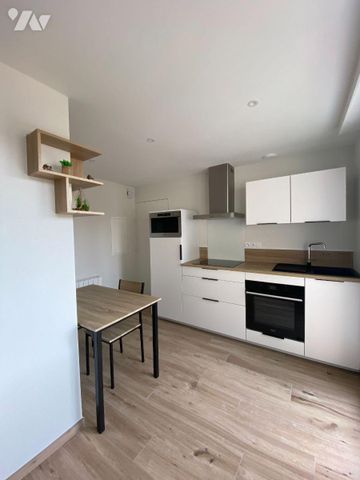 Studio meublé de 21 m2, idéalement situé en centre-ville de La Gacilly , à proximité immédiate... - Photo 4