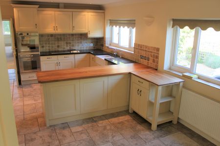 Church Lane, Letheringsett, NR25 7YA - Photo 5