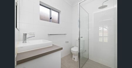 Modern Comfort Meets Effortless Living - Photo 5