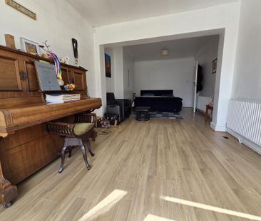 5 bedroom semi-detached house to rent - Photo 5