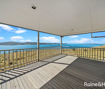 Stunning Coastal Retreat on Droughty Point Road, Rokeby - Photo 1