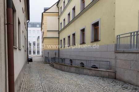 Renovierte 2-Zimmer-DG-Wohnung im Zentrum von Auerbach – Jetzt einziehen! - Photo 4